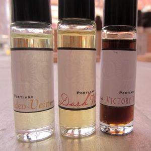 ISO OLO Golden-Vein perfume discontinued 2011